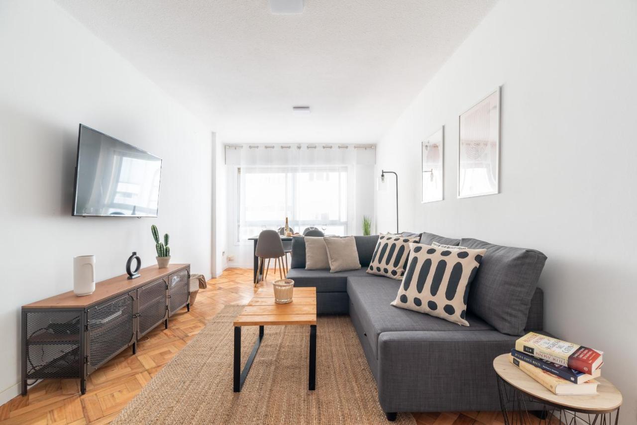 Moderno Apartamento Con Parking Apartment Vigo Bagian luar foto