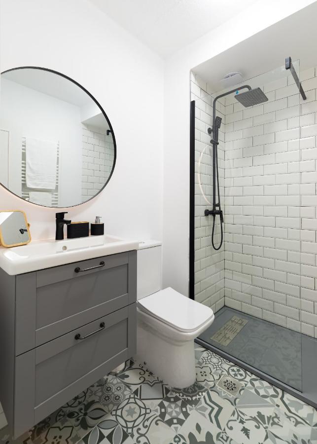 Moderno Apartamento Con Parking Apartment Vigo Bagian luar foto